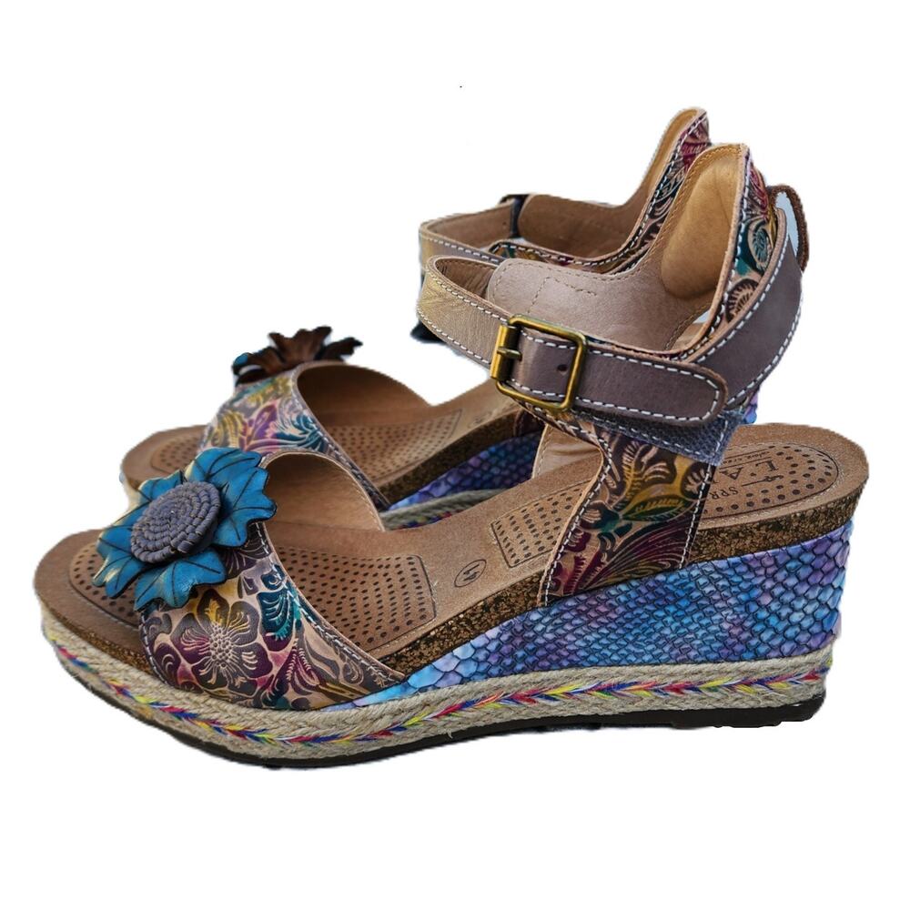 L'Artiste Spring Step Annmarie Embossed Ankle Strap Wedge Sandals - Picture 9 of 10